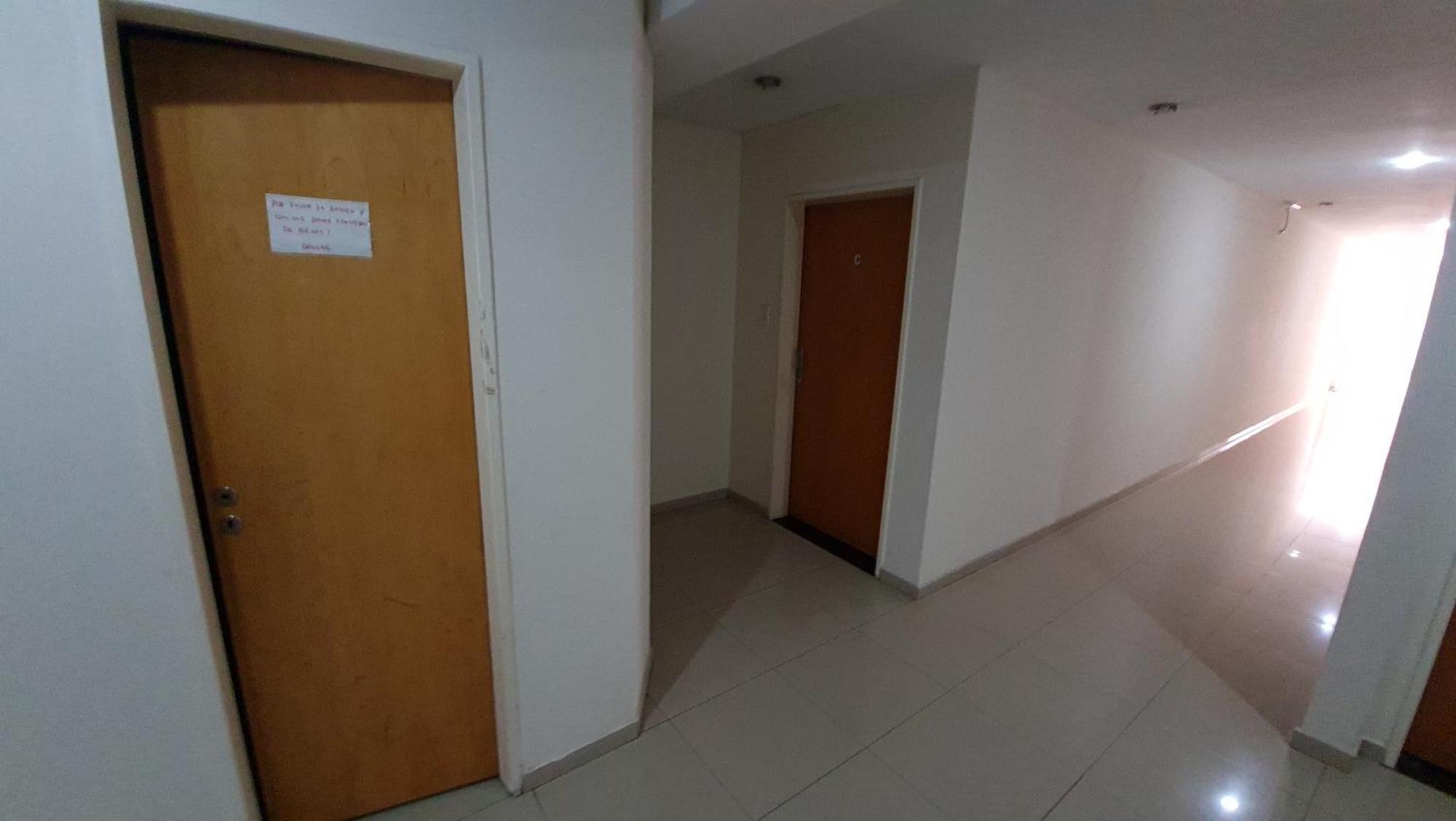 Simpsoniano Dpto Centrico A Minutos Del Aeropuerto Apartment Езейза Екстериор снимка