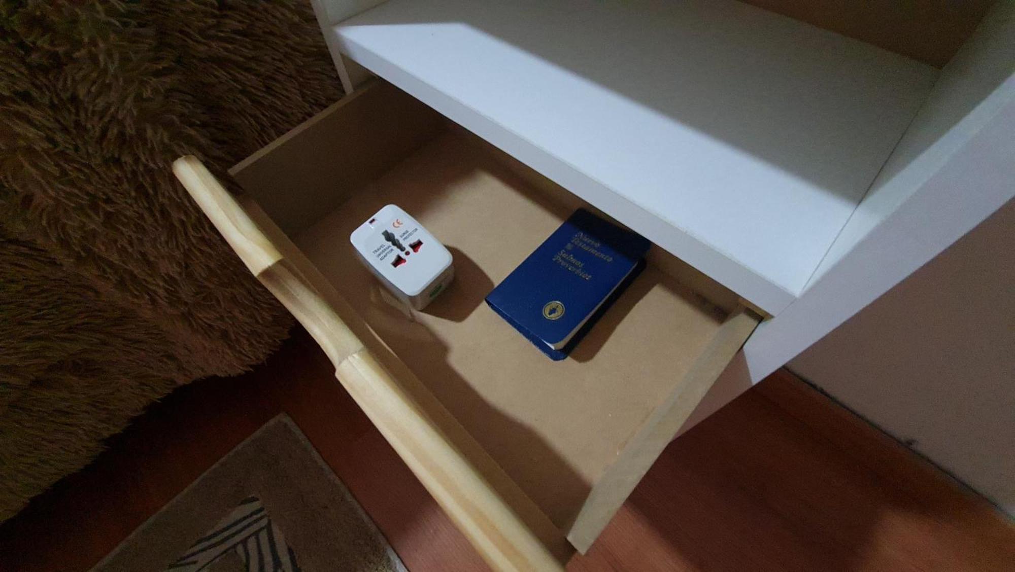 Simpsoniano Dpto Centrico A Minutos Del Aeropuerto Apartment Езейза Екстериор снимка
