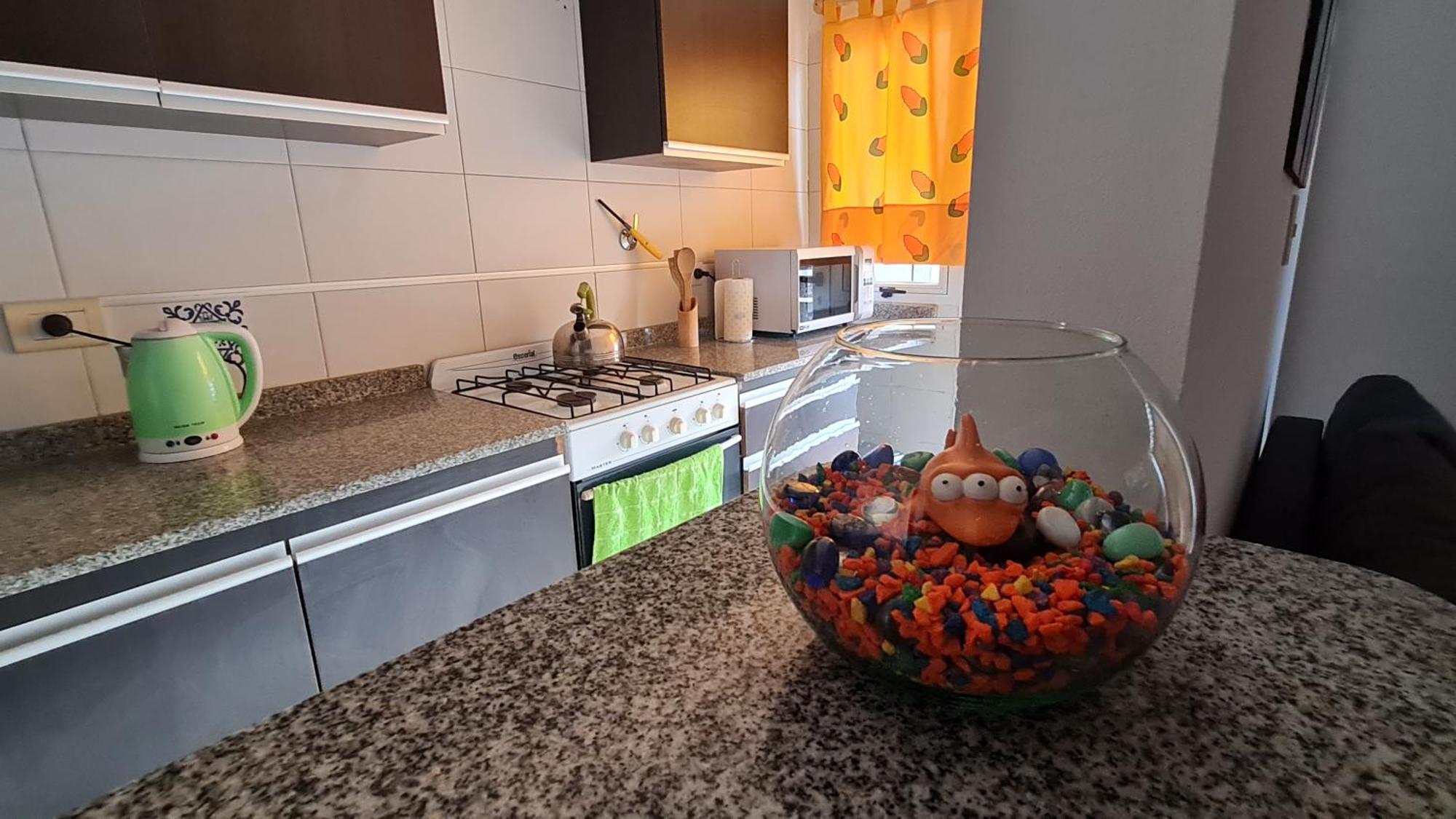 Simpsoniano Dpto Centrico A Minutos Del Aeropuerto Apartment Езейза Екстериор снимка